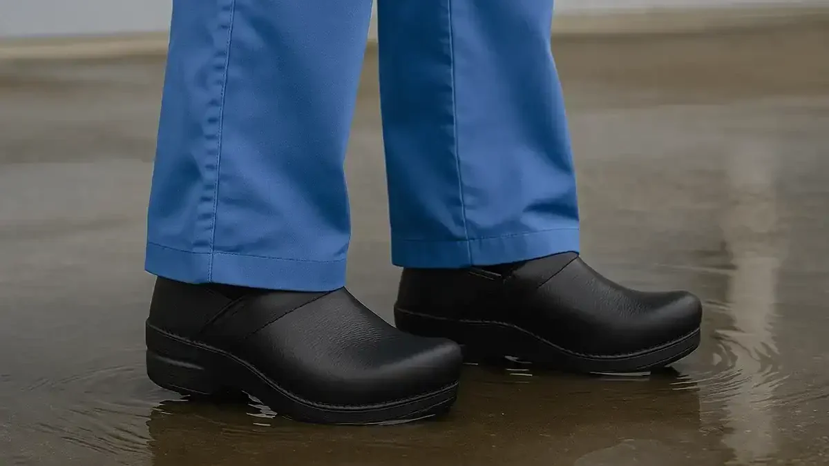waterproof shoes for nurses