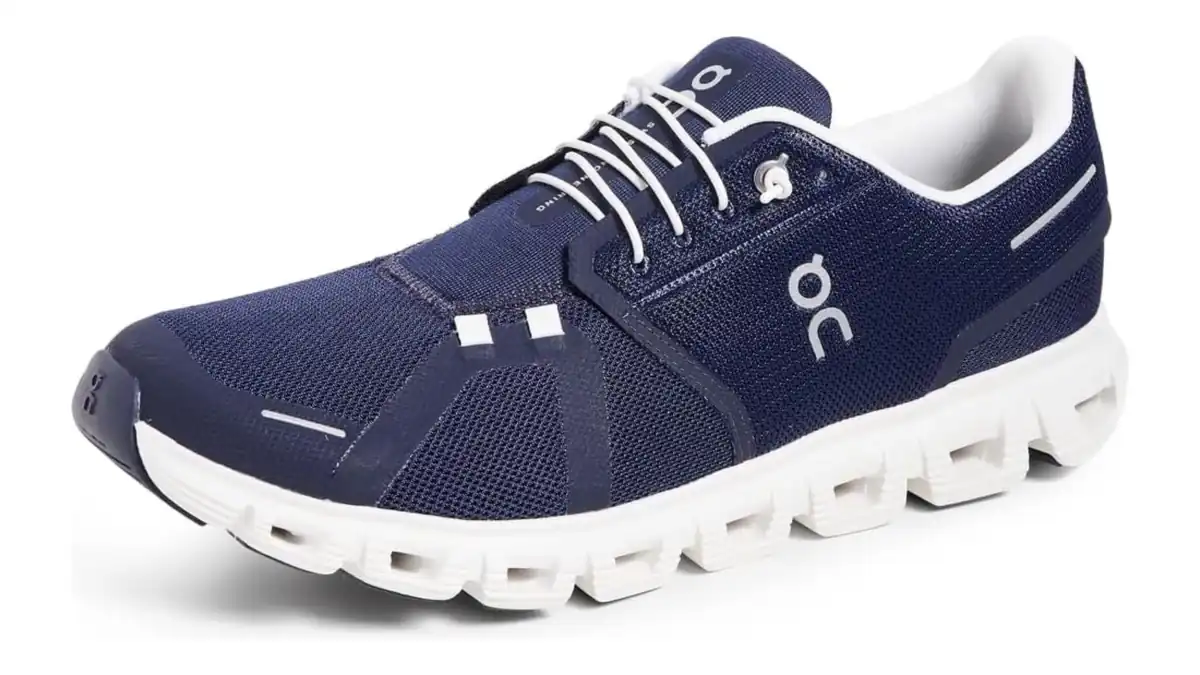 On Cloud 6 shoe, side profile view